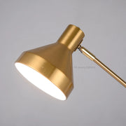 Lampadaire doré salon