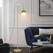 Lampadaire doré salon