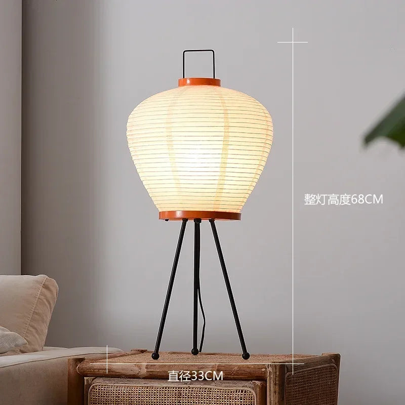 Lampe sur pied sculpturale Wabi