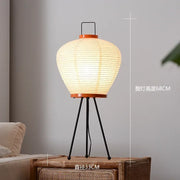 Lampe sur pied sculpturale Wabi
